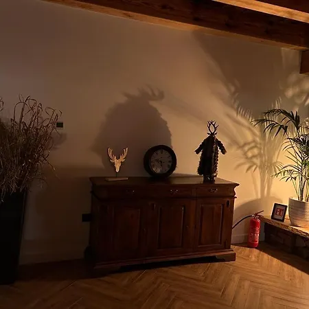 Dworek Biala Gora