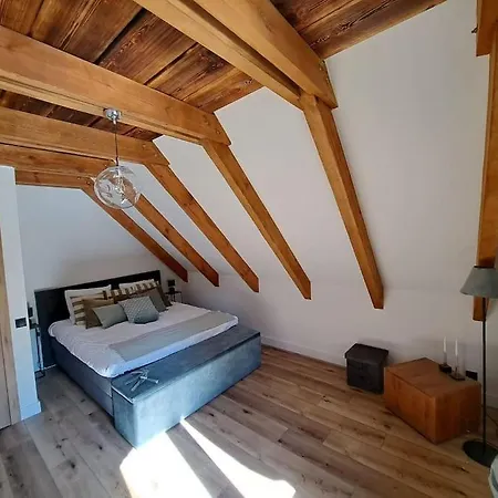 Dworek Biala Gora