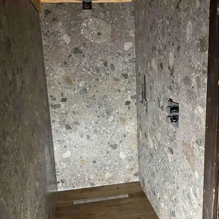Dworek * Biala Gora